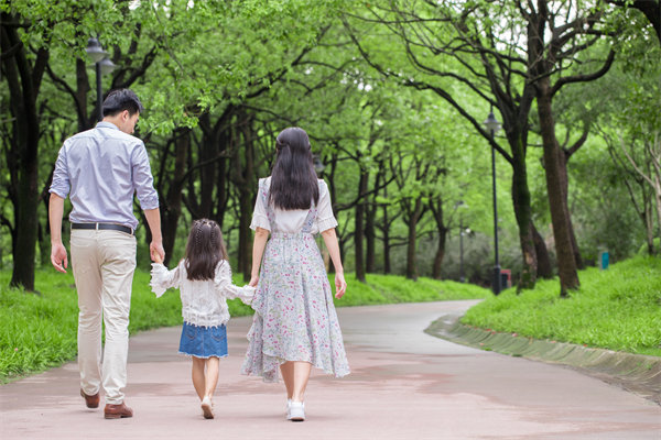 民政部：鼓勵(lì)將婚姻登記機(jī)關(guān)設(shè)在公園，目的是什么？