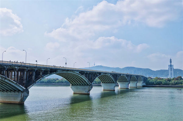 長(zhǎng)沙湘江特大橋突發(fā)大火，組織規(guī)劃管理有何啟示？