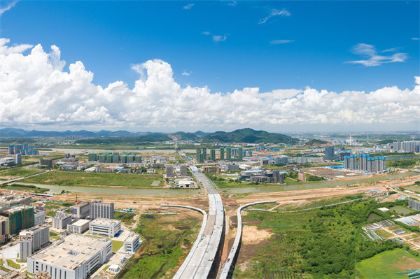 企業(yè)轉(zhuǎn)型卡在瓶頸期難突破，中山管理咨詢(xún)?nèi)绾沃髽I(yè)找到新路徑？