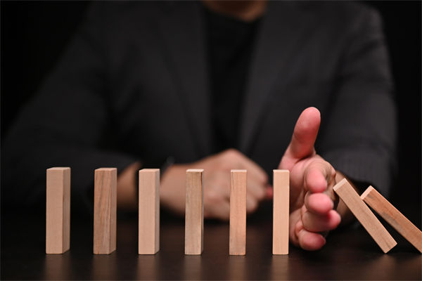 市場(chǎng)競(jìng)爭(zhēng)日趨激烈，戰(zhàn)略規(guī)劃如何協(xié)助構(gòu)建護(hù)城河？