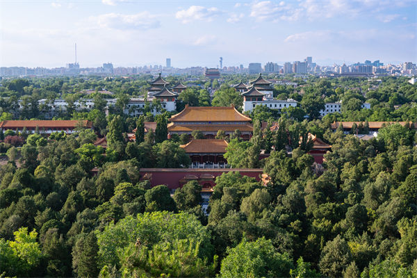多家公司通知帶薪放假看閱兵，績效管理有何啟示？
