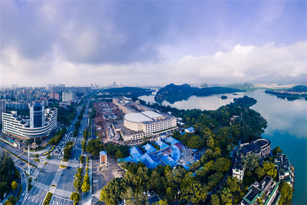 企業(yè)陷戰(zhàn)略迷茫難尋增長路，肇慶戰(zhàn)略咨詢公司能指明方向嗎？